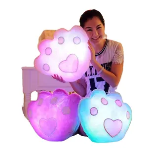 Jouet en peluche en forme de patte d'ours lumineux à DEL Cadeau d'oreiller en peluche pour bébé Belle lumière de jouets en peluche