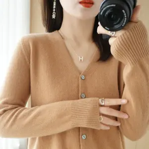 2022 Autumn and winter black and white knitted thin section V-neck button long-sleeved women's cardigan sweater