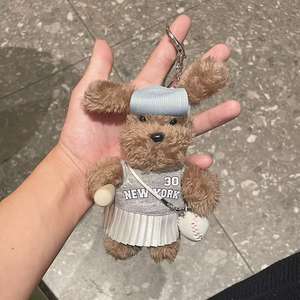 HECION Kore INS Peluş Sevimli Beyzbol Şapkalı Ayı Çanta Süsü Anahtarlık Peluş Oyuncak Sırt Çantası Süsü Lüks Hisli - Product Image 6