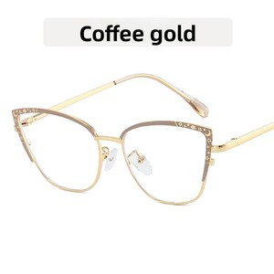 กรอบ<span class=keywords><strong>แว่น</strong></span>ตาแฟชั่นทรงแคทอายสีฟ้าอ่อนเมทัลลิก รุ่นใหม่ปี 2026 ป้องกันแสงสีฟ้า เปลี่ยนสีได้ น้ำหนักเบา <span class=keywords><strong>ขา</strong></span><span class=keywords><strong>แว่น</strong></span>แบบสปริง - Product Image 3