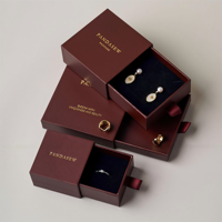 Boîte en papier nacré rouge vintage luxueuse avec logo personnalisé en relief doré pour bague, collier, autres bijoux, boîtes cadeaux