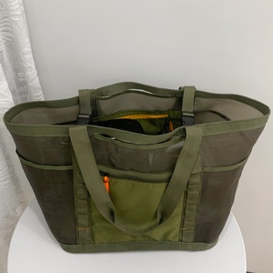 Sac de plage en maille avec poche zippée, grande capacité, imperméable, sac à bandoulière pour la gym, les voyages et le camping - Product Image 6