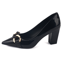 Nouvelles Chaussures de Mariée Polyvalentes en Cuir Verni Noir à Boucle Métallique Pointue et Talon Épais Imperméables pour Femmes Grandes Tailles 2026