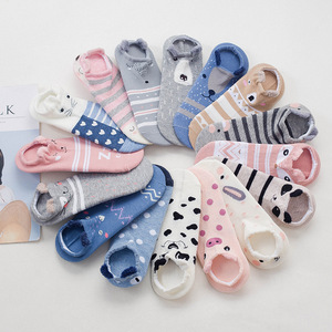 ถุงเท้าข้อสั้นลายการ์ตูนน่ารักสำหรับผู้หญิง หลายแบบ ขายส่ง - Product Image 1