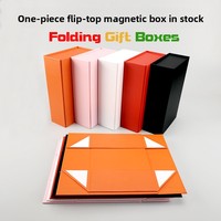 Boîte cadeau rectangulaire pliable à fermeture magnétique, en papier couché 157 g/m², laminé, commandes personnalisées