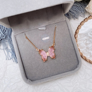 Collier pendentif papillon dégradé pour femmes, bijoux colorés, cadeau à porter au quotidien - Product Image 3