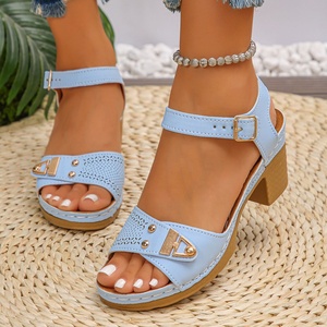 Nouvelles sandales d'été à talons épais et plateforme pour femmes, style européen sexy, grande taille, collection hiver 2026 - Product Image 2