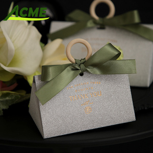 Boîte à dragées personnalisée avec logo estampé à chaud, petite boîte cadeau pour chocolats et bonbons, ruban, emballage pour mariage et fête, couleurs violet, vert, rouge - Product Image 4