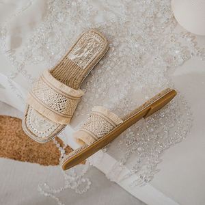 Sandales plates d'été en paille tressée pour femme, à bride unique, tendance, polyvalentes, à semelle souple et respirante, pour la marche décontractée - Product Image 2