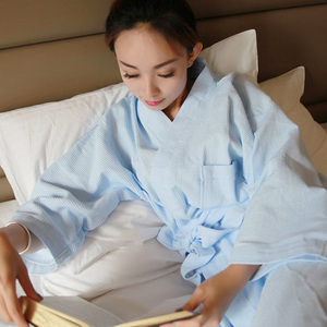 Basso Moq personalizzato ricamo logo Hotel di lusso in <span class=keywords><strong>cotone</strong></span> Waffle <span class=keywords><strong>accappatoio</strong></span> da <span class=keywords><strong>uomo</strong></span> e da donna per adulti <span class=keywords><strong>accappatoio</strong></span> stile Kimono SPA - Product Image 2