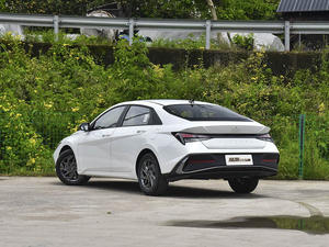 Nouvelle Hyundai Elantra <span class=keywords><strong>LUX</strong></span> 1.5L CVT Édition Premium 2023, berline essence avec caméra de recul et toit ouvrant, compacte, pour l'exportation - Product Image 5