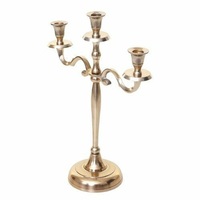 Candélabre en métal de conception nouvelle pour décoration de mariage pièce centrale en laiton or candélabre