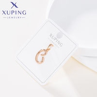 47394 Bijoux XUPING en gros, pendentif lettre C en écriture cursive audacieuse plaqué or, alphabet pour la fabrication de bijoux DIY, accessoire