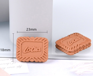 Nuevos diseños de galletas y bizcochos de resina, dijes planos para manualidades, dijes de dibujos animados Kawaii para decoración de uñas, dijes de lujo para estuches, artesanías de resina de diseñador. - Product Image 4