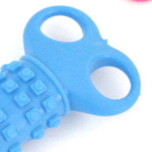 Jouet interactif et de mouvement pour animaux de compagnie en caoutchouc dur à quatre trous de 12 cm - Product Image 2