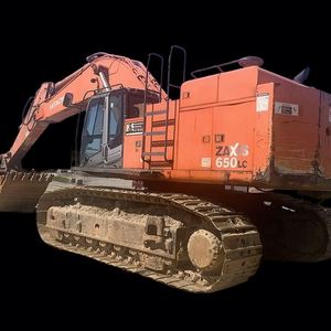 Excavadora Usada Hitachi ZX650 de 65 Toneladas, de Segunda Mano, Origen Japón, Cucharón de 3m, Motor Isuzu de 295KW, Bomba de Caja de Cambios - Product Image 1