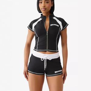 Completo Estivo da Donna 2026: Top con Zip a Maniche Corte e Pantaloncini Sportivi, Set Due Pezzi - Product Image 1
