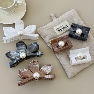 Pinzas para el Cabello con Diseño de Pintura al Óleo Vintage y Perlas para Mujer, Accesorios para el Cabello para Bodas y Fiestas - Product Image 4