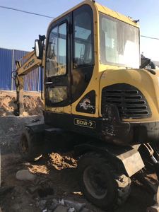 Excavatrice d'occasion, matériel de terrassement HYUNDAI 60W-7 à vendre - Product Image 5