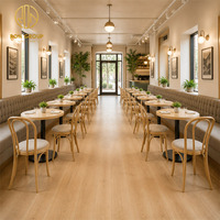 Ensemble de mobilier Ron Group à prix d'usine pour restaurant et bar : Tabourets, table carrée en bois, chaises en bois courbé et banquette en tissu capitonné pour café
