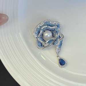 Bleu Rose Bleu Trésor Goutte D'eau Broche Incrusté 8-9mm Naturel Perle D'eau Douce Broche Super Belle <span class=keywords><strong>Bijoux</strong></span> pour Femmes - Product Image 3