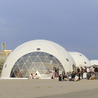 Dôme géodésique de luxe à projection 360°, grand, blanc, imperméable, en PVC, pour événements commerciaux, salons professionnels, usage industriel, extérieur, en vente