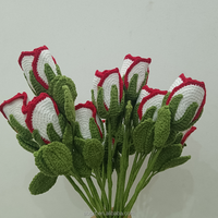 Cadeau éternel, décoration de mariage, cadeaux de Noël, cadeaux de remise de diplôme, bouquet de roses rouges et blanches en crochet fait main, fleur en fil