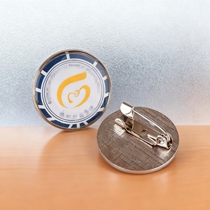 Pins de Esmalte de Aleación de Zinc Modernos con Logotipo Personalizado e Impresión Tipográfica para Empresas, Escuelas y Personal de Empresa - Product Image 3