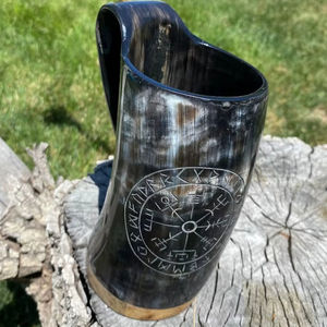 Meilleurs gobelets à liqueur en corne de buffle sculptés à la main, écologiques, cornes de boisson pour vache, cornes de bœuf, mug viking pour les fêtes - Product Image 1