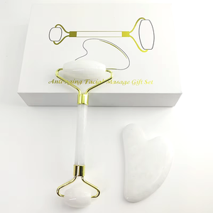 Ensemble de rouleaux de jade blanc et de Gua Sha avec boîte, rouleau de massage en jade blanc, Gua Sha - Product Image 1