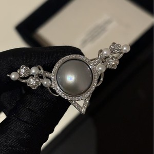 Broches de mode haut de gamme gris Mabei, accessoires de poitrine pour pulls, manteaux, vestes coupe-vent et cols – Vente en gros et au détail - Product Image 5