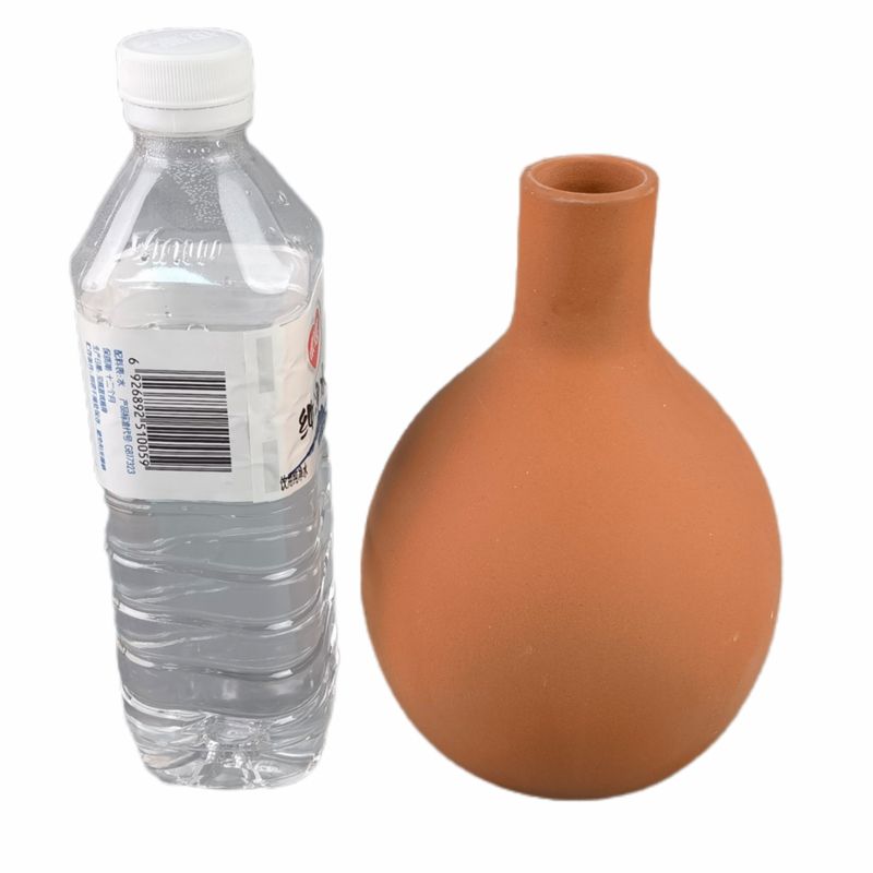 Grand vase en terre cuite rouge