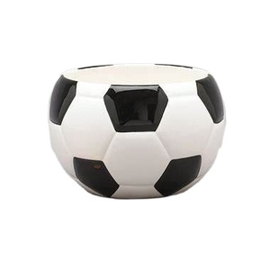 Vente en gros de pots à plantes et de pots à biscuits en forme de ballon de football - Product Image 1