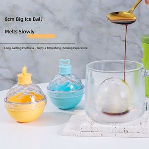 Moule à glaçons en silicone de qualité alimentaire, forme cœur et rond, grand format, pour la fabrication de whisky à domicile, vente en gros - Product Image 2