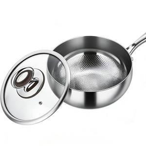 Poêle à frire antiadhésive en titane pur martelé de haute qualité Zunck 24/26/28 cm, compatible avec les cuisinières à gaz et électriques - Product Image 2