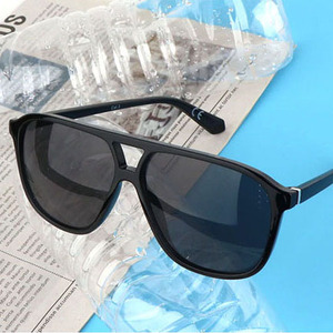 Gafas <span class=keywords><strong>de</strong></span> Sol Retro <span class=keywords><strong>de</strong></span> Plástico Reciclado Hechas con <span class=keywords><strong>Botellas</strong></span> Usadas, con Logotipo Personalizado al por Mayor, RPET, RPCTG, Sostenibles - Product Image 5