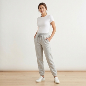Jogging pour femmes respirants avec logo personnalisé, poches et coupe confortable pour l'entraînement, la course et les loisirs. - Product Image 1