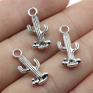 Colgante de <span class=keywords><strong>Cactus</strong></span> de Aleación de Zinc Plateado Antiguo para DIY, Suministro de Joyería del Desierto, Regalo Artesanal Hecho a Mano para Collares y Pulseras - Product Image 1