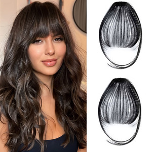 Parrucca da donna realistica con <span class=keywords><strong>frangia</strong></span> dritta, stile mini air, capelli sintetici resistenti al calore con <span class=keywords><strong>frangia</strong></span> <span class=keywords><strong>sottile</strong></span> e capelli a mèches. - Product Image 3