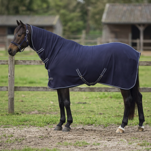 Couverture de cheval en polaire standard avec 2 sangles pour les pattes, utilisable en extérieur toute l'année, couverture de cheval imperméable en tissu Oxford - Product Image 3