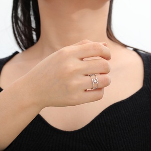Bague de <span class=keywords><strong>mariage</strong></span> large en acier inoxydable plaqué or, motif papillon creux, bijoux bohèmes tendance unisexe, vente en gros - Product Image 3