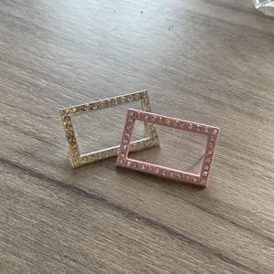 Gran oferta, alfileres de sombrero ajustados <span class=keywords><strong>Starboy</strong></span> personalizados, borde de goma suave con proceso de esmalte y Clip de sombrero de Venta caliente de diamantes de imitación - Product Image 3