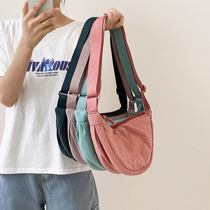 Nueva Bolsa de Nylon Tipo Media Luna para Mujer, Bolso Bandolera Pequeño para Hombre y Mujer, Bolso Cruzado de Hombro con Correa Ajustable - Product Image 3