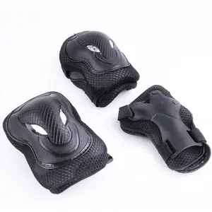 Commercio all'ingrosso di protezione ginocchiere gomito in azione con il Medium Large 2 formato di colore nero di buona qualità