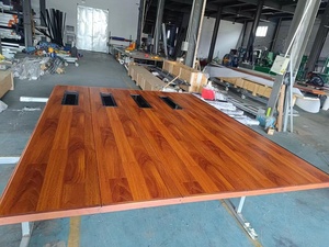 8x8 10x10ft 16x7ft Portes <span class=keywords><strong>de</strong></span> <span class=keywords><strong>garage</strong></span> sectionnelles noires coulissantes motorisées avec fenêtre Finition en bois <span class=keywords><strong>Porte</strong></span> <span class=keywords><strong>de</strong></span> <span class=keywords><strong>garage</strong></span> isolée à rabat - Product Image 5