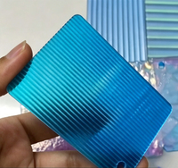 Feuille acrylique arc-en-ciel irisée, textures multiples, ondulations d'eau, panneau PMMA cannelé pour découpe laser, décoration intérieure