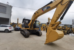 รถขุดตีนตะขาบ CAT 329D2 มือสอง ของแท้จากญี่ปุ่น 29 ตัน เครื่องยนต์ C7.1 สภาพดี บำรุงรักษาอย่างดี เครื่องจักรกลหนักสำหรับงานก่อสร้าง - Product Image 3