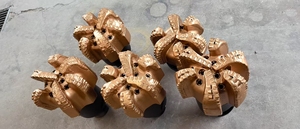 מקדח <span class=keywords><strong>PDC</strong></span> בעל 6 להבים בגודל <span class=keywords><strong>12</strong></span> <span class=keywords><strong>1</strong></span>/<span class=keywords><strong>4</strong></span> אינץ' לקידוח בארות מים ומקדח <span class=keywords><strong>PDC</strong></span> לקידוח סלע, האיכות טובה מאוד, מחירים מוזלים - Product Image 4