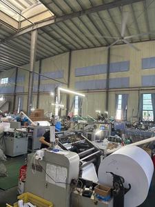 Rouleau de papier thermique pratique 57*30MM pour les petites machines populaires en Indonésie et aux Philippines utilisées pour les machines POS - Product Image 4