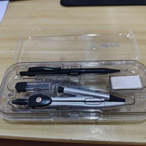 Set di Compasso e Righello in Plastica <span class=keywords><strong>per</strong></span> Studenti delle Scuole Medie e Elementari, Strumenti da Disegno con Righelli Dritti e Triangolari a 45 e 60 Gradi - Product Image 2